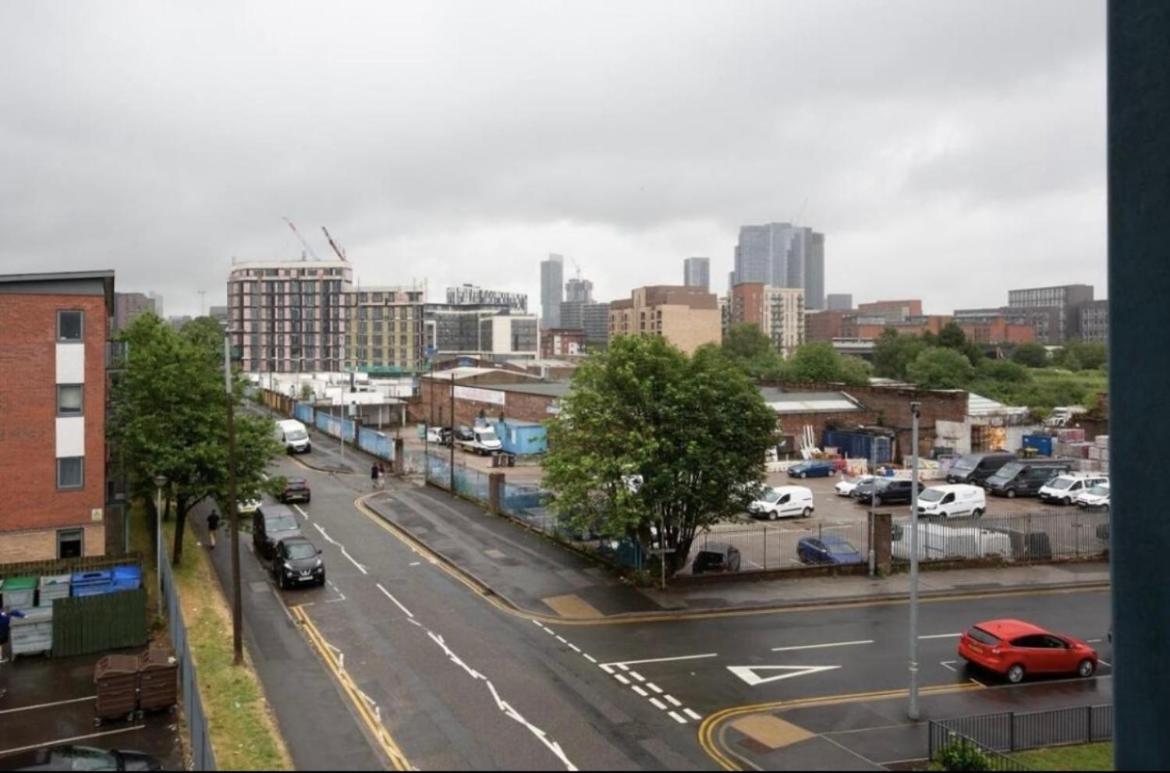 Novanest Salford Apartment Manchester Exterior photo